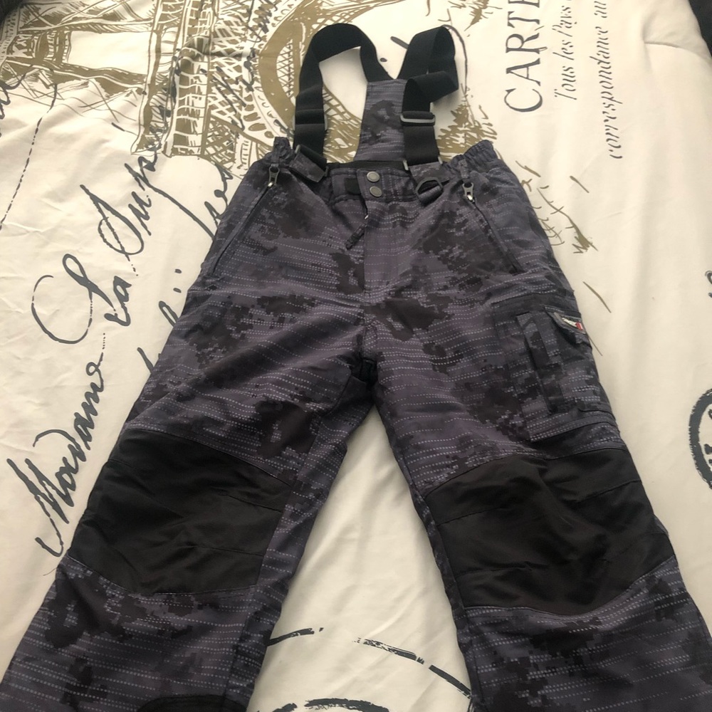 Snow pants for boys
